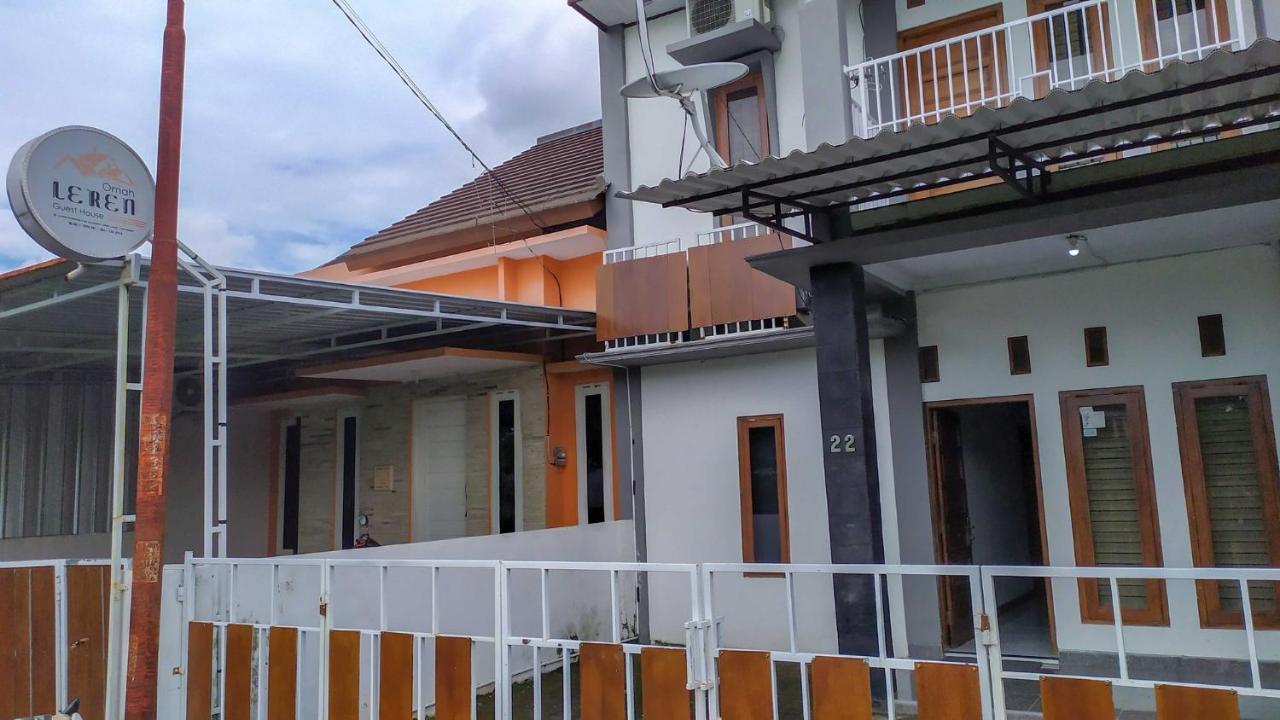 ホテル Omah Leren Mitra Reddoorz Near Gembiraloka Zoo ジョグジャカルタ エクステリア 写真